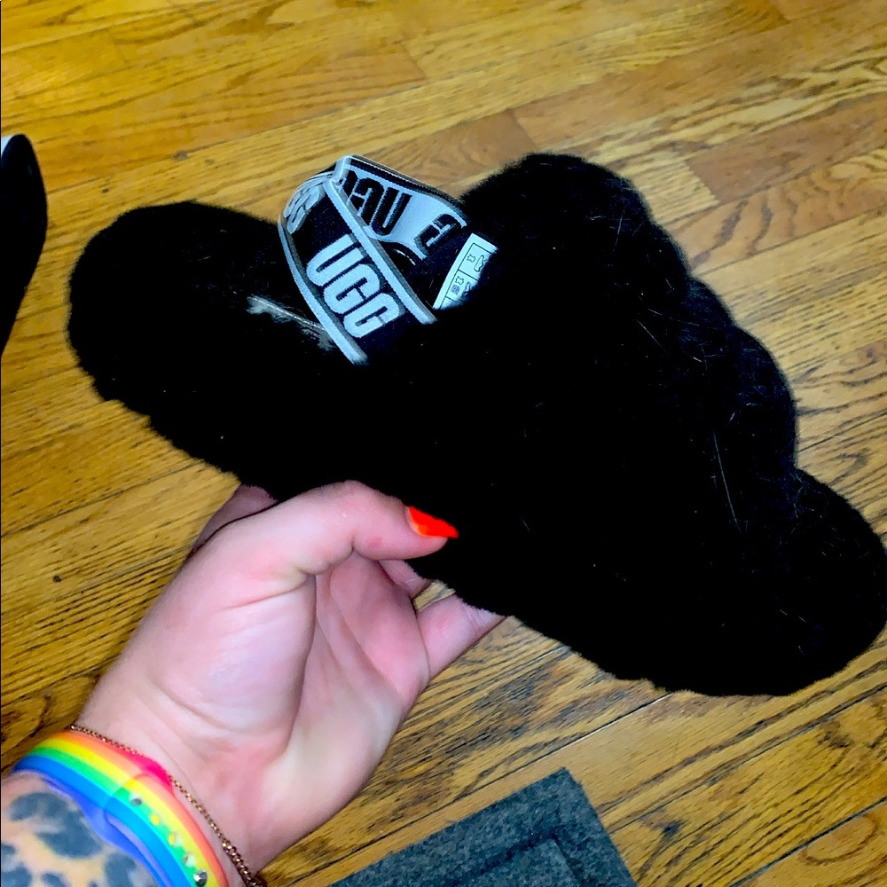 Ugg fluff slide black